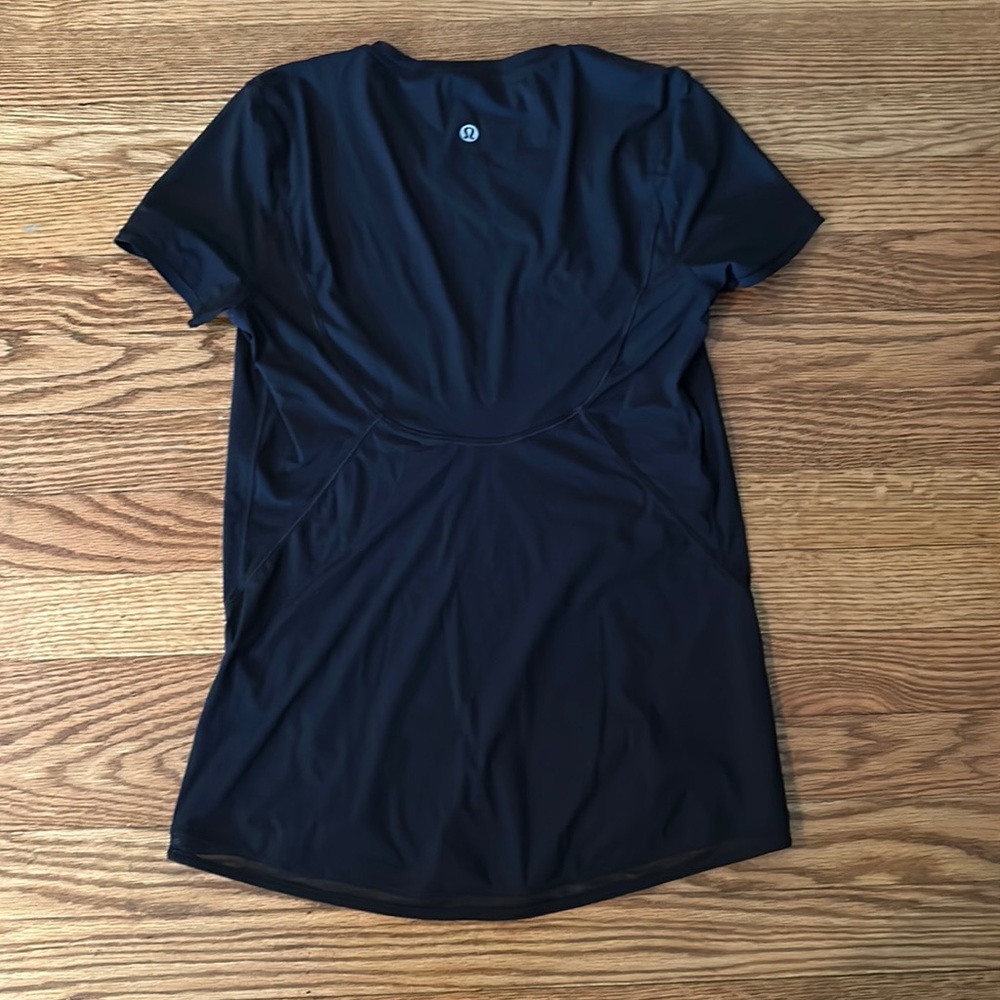 lululemon top sheer/mesh edge size 4